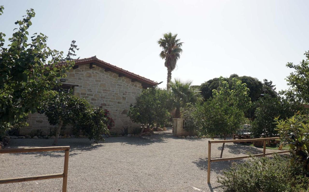Studio Panagiota - Oasis Holiday Houses كوكينوس بيرغوس المظهر الخارجي الصورة