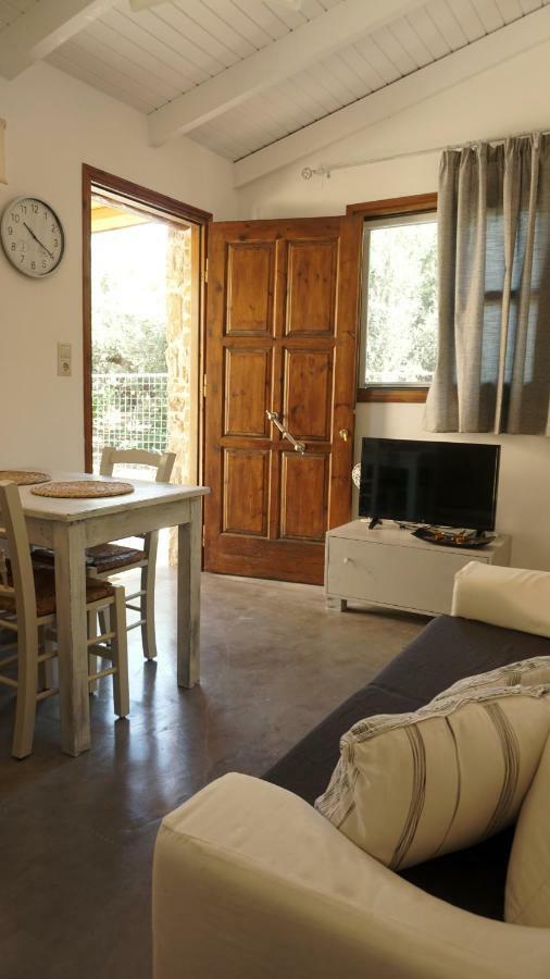 Studio Panagiota - Oasis Holiday Houses كوكينوس بيرغوس المظهر الخارجي الصورة