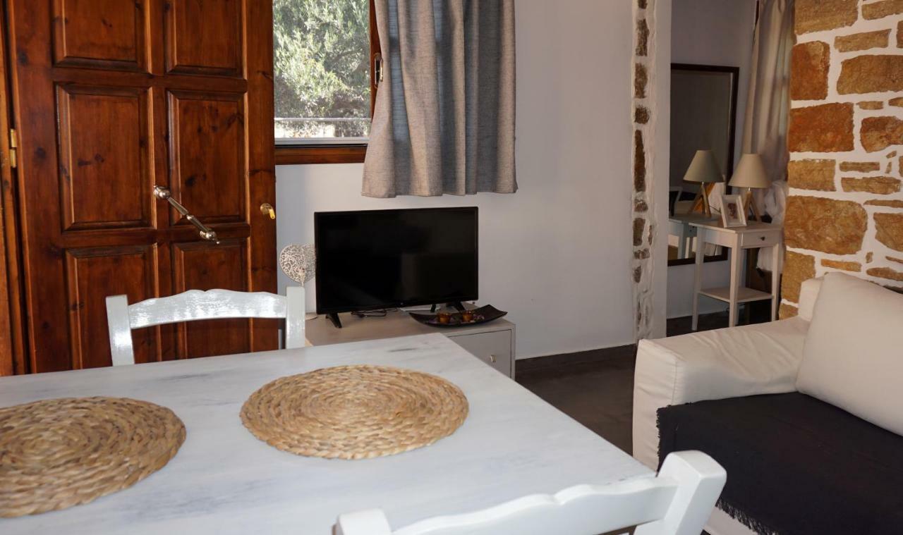 Studio Panagiota - Oasis Holiday Houses كوكينوس بيرغوس المظهر الخارجي الصورة